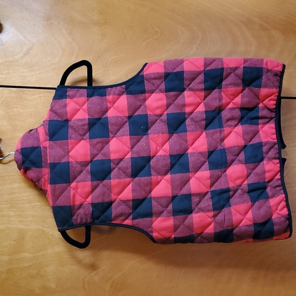 Vest - Picture 2 of 3